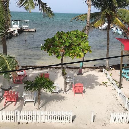 Chila's Accommodations Caye Caulker Esterno foto