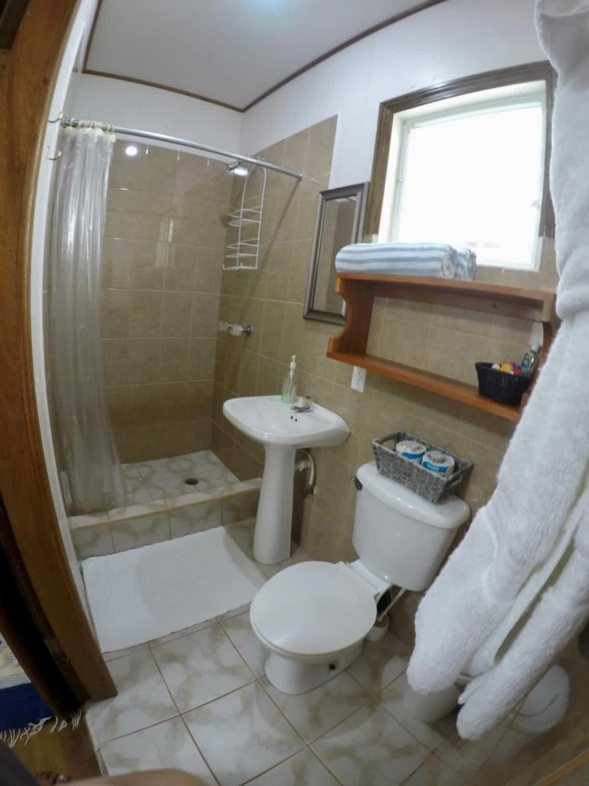 Chila's Accommodations Caye Caulker Esterno foto